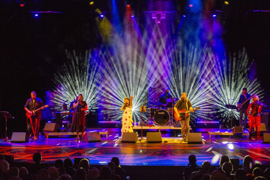 Lisa Mitts in concert